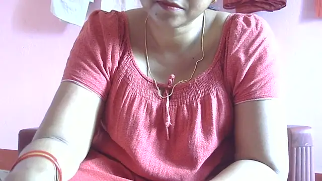 Snapshot of Suhana-sapna chatting on 04.22.26 Suhana-sapna online show from 04.22.26