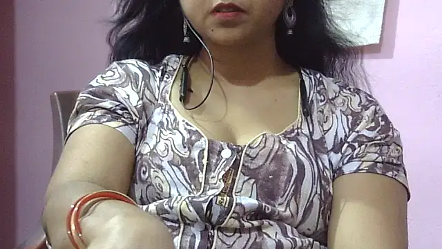 Snapshot of Suhana-sapna chatting on 04.25.26 Suhana-sapna online show from 04.25.26