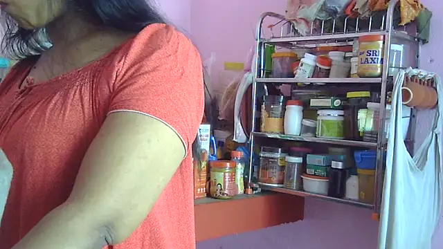 Snapshot of Suhana-sapna chatting on 05.24.26 Suhana-sapna online show from 05.24.26