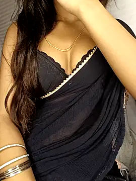 Snapshot of sexyriya_008 chatting on 10.06.25 sexyriya 008 online show from 10.06.25