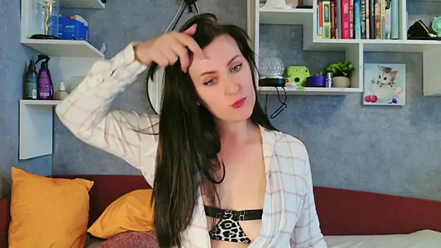 Snapshot of liya_gorgeous chatting on 05.20.26 liya gorgeous online show from 05.20.26