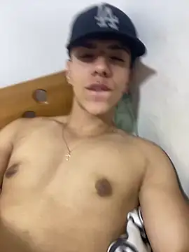 Flynn Riider online show from 02.23.25