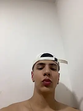 Flynn Riider online show from 02.27.25