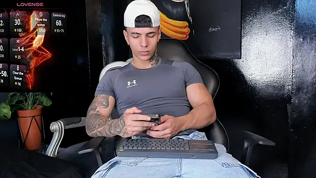 Flynn Riider online show from 11.13.25