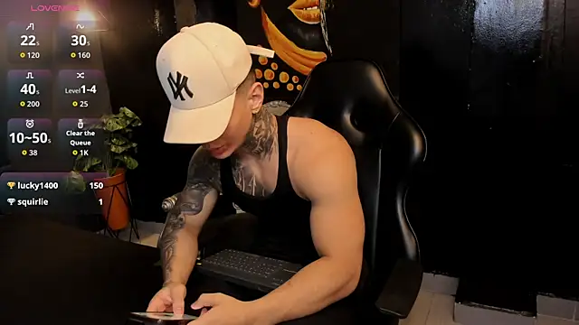 Flynn Riider online show from 11.17.25