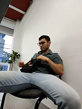 alexdesire online show from 11.26.25