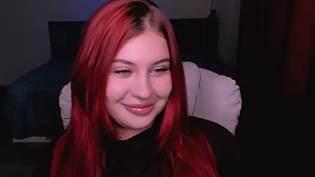 Snapshot of evaharve chatting on 07.21.26 evaharve online show from 07.21.26