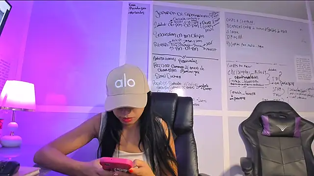 Snapshot of briambrows chatting on 01.25.25 briambrows online show from 01.25.25