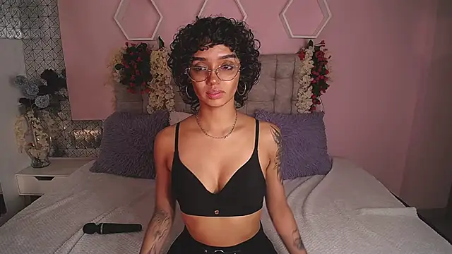 slutty venus online show from 01.03.25