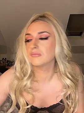 littlebambi26 online show from 03.12.26