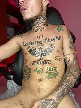 Snapshot of Junihn0 chatting on 01.30.25 Junihn0 online show from 01.30.25