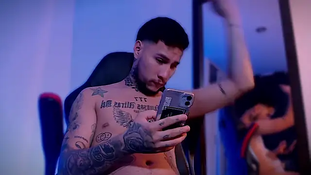 Snapshot of Junihn0 chatting on 09.12.25 Junihn0 online show from 09.12.25