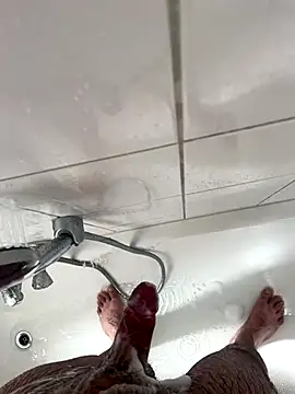 Snapshot of Loco42- chatting on 09.14.25 Loco42- online show from 09.14.25