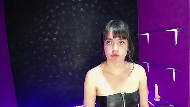 Sadie Queen online show from 12.26.24