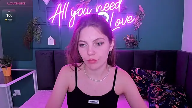 marie reyes  online show from 12.28.24