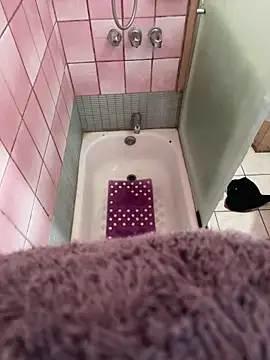 Snapshot of edgher646 chatting on 02.04.25 edgher646 online show from 02.04.25