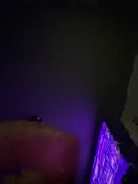 Snapshot of edgher646 chatting on 02.25.25 edgher646 online show from 02.25.25