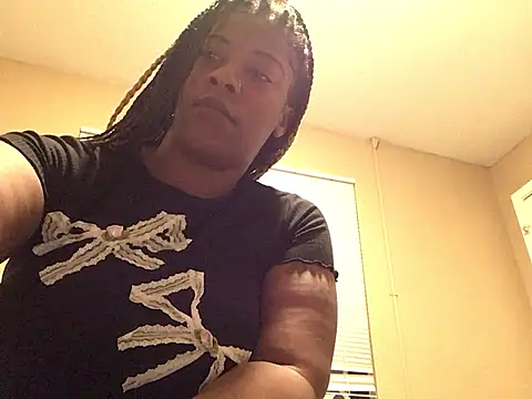 Eboni03 online show from 12.15.24