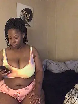 Eboni03 online show from 09.27.25