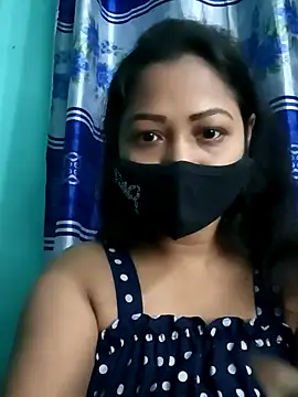 Snapshot of Bithi-Ray chatting on 12.11.24 Bithi-Ray online show from 12.11.24