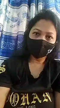 Snapshot of Bithi-Ray chatting on 12.16.24 Bithi-Ray online show from 12.16.24