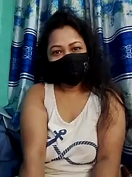 Snapshot of Bithi-Ray chatting on 12.18.24 Bithi-Ray online show from 12.18.24