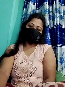 Snapshot of Bithi-Ray chatting on 12.19.24 Bithi-Ray online show from 12.19.24