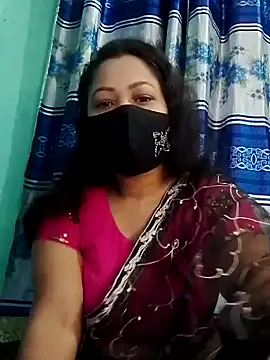 Snapshot of Bithi-Ray chatting on 12.22.24 Bithi-Ray online show from 12.22.24