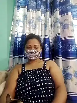 Snapshot of Bithi-Ray chatting on 12.26.24 Bithi-Ray online show from 12.26.24