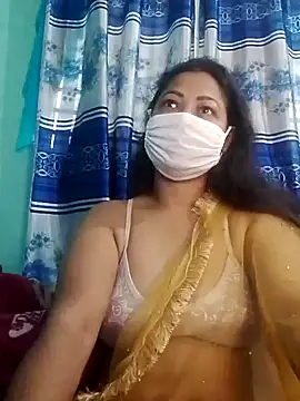 Snapshot of Bithi-Ray chatting on 12.29.24 Bithi-Ray online show from 12.29.24