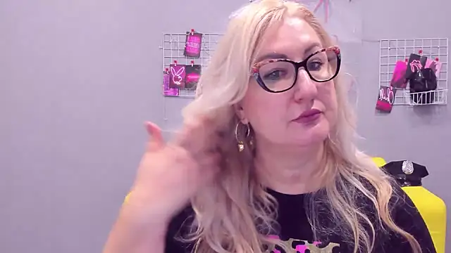 Snapshot of ChristyBrooks chatting on 01.15.25 ChristyBrooks online show from 01.15.25