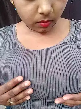 Snapshot of Cute-Anamika50 chatting on 02.14.25 Cute-Anamika50 online show from 02.14.25