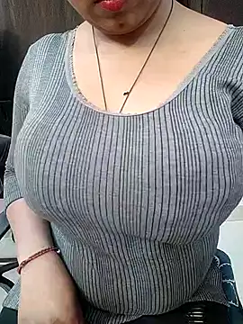 Snapshot of Cute-Anamika50 chatting on 02.14.25 Cute-Anamika50 online show from 02.14.25