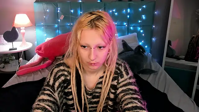 Lexy-Woorhez online show from 03.06.25