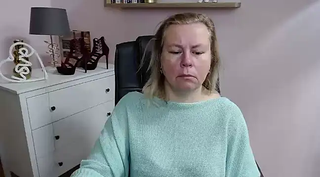 Snapshot of NancyCREAM chatting on 02.12.25 NancyCREAM online show from 02.12.25