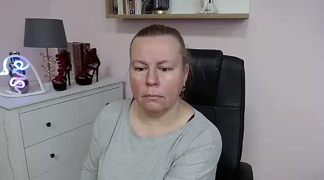 Snapshot of NancyCREAM chatting on 03.08.25 NancyCREAM online show from 03.08.25