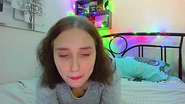 LinaTruly online show from 03.28.26