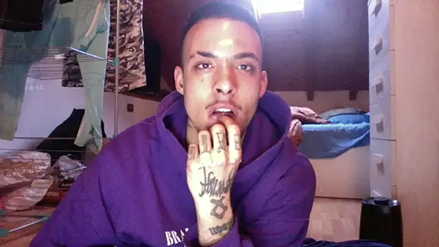 Snapshot of FTM98xxx chatting on 02.09.26 FTM98xxx online show from 02.09.26