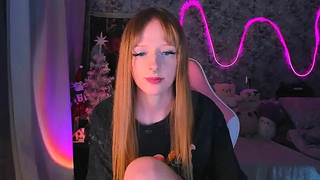 Snapshot of Inma_Lewdness chatting on 12.29.24 Inma Lewdness online show from 12.29.24