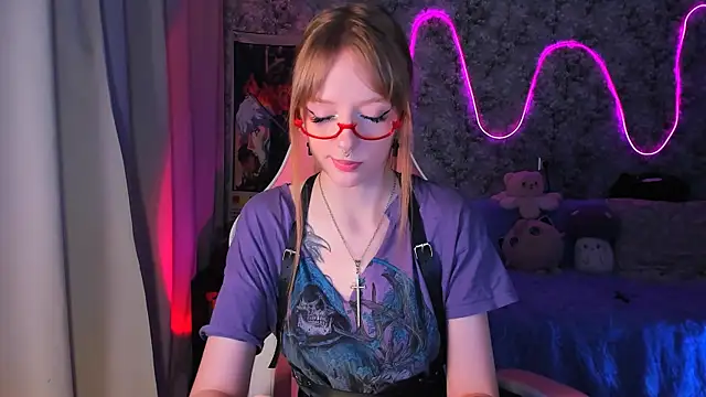 Snapshot of Inma_Lewdness chatting on 01.26.25 Inma Lewdness online show from 01.26.25