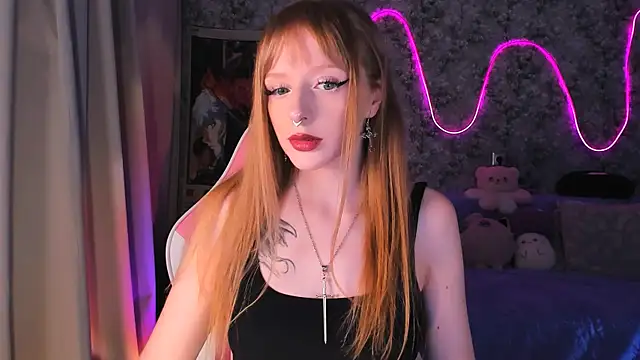Snapshot of Inma_Lewdness chatting on 02.01.25 Inma Lewdness online show from 02.01.25