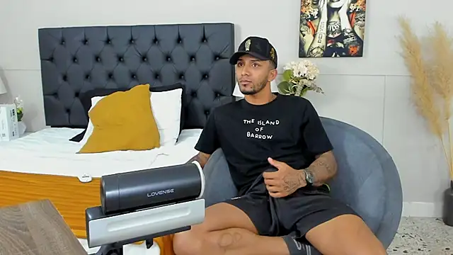 Snapshot of Robin_Rief chatting on 02.26.25 Robin Rief online show from 02.26.25