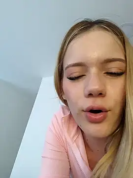 NicoleCut online show from 02.18.25