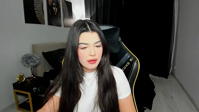 AlluringAriel online show from 04.18.26