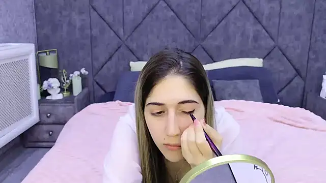 Teresa Stane online show from 11.06.25