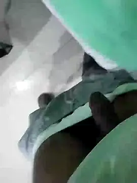 KUKU69XX online show from 12.25.24