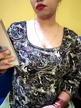 Haniya-143 online show from 10.28.25