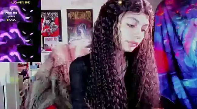 Snapshot of _sakae_ chatting on 02.08.25 sakae online show from 02.08.25