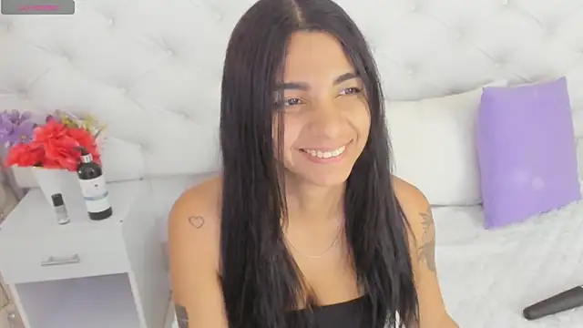 anchela-garcia1 online show from 12.18.25