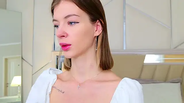 MeganMour online show from 11.16.25